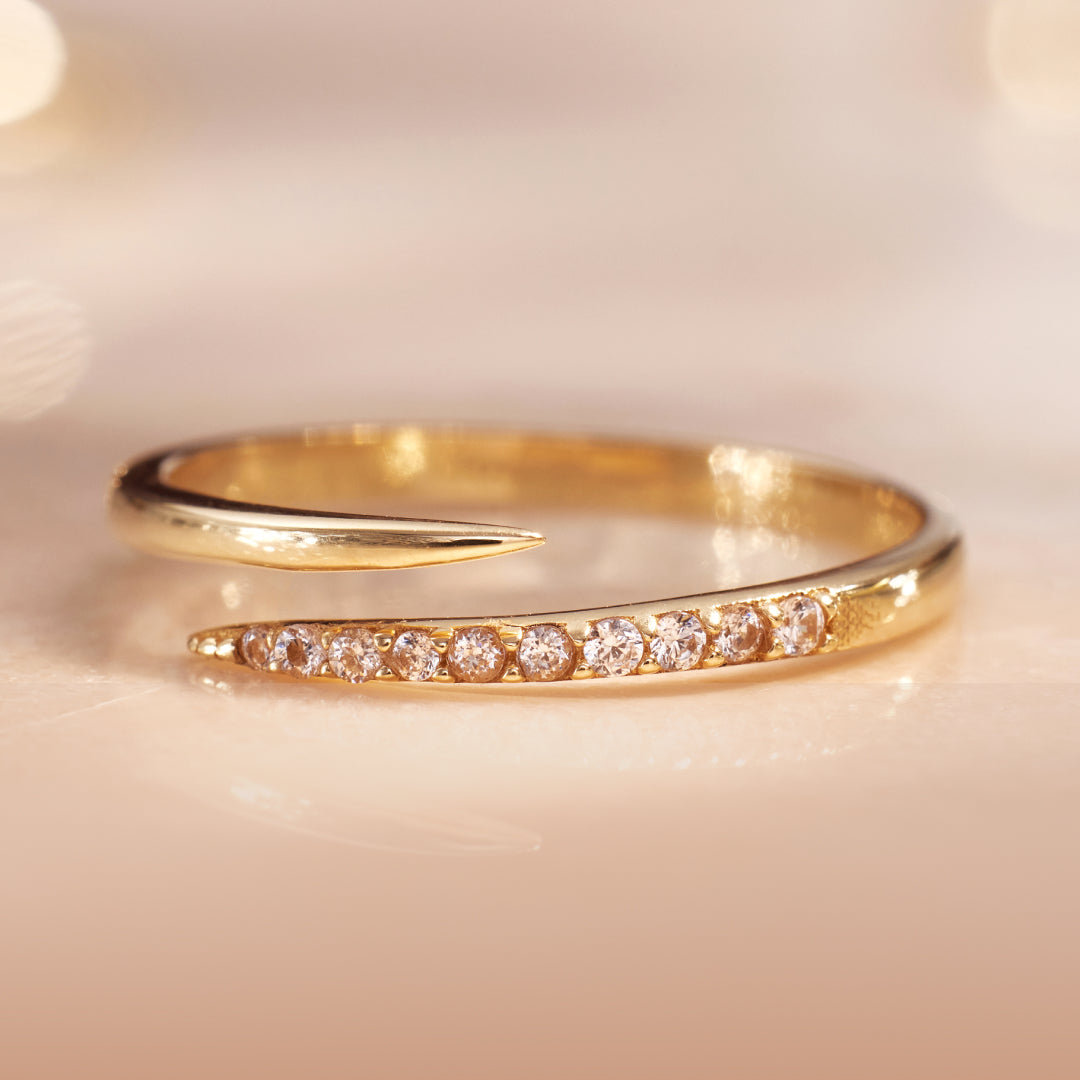 Moissanite Claw Ring