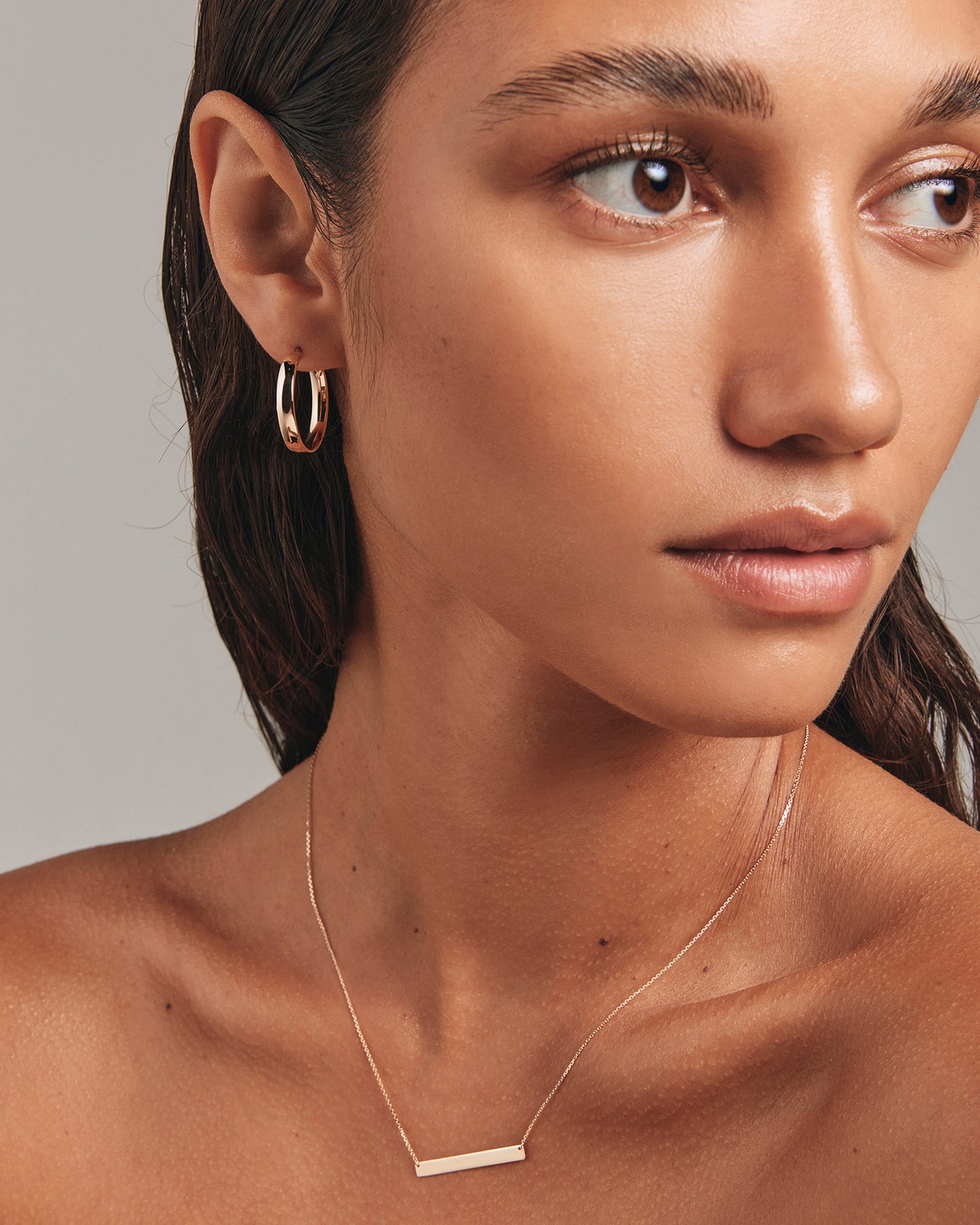 20mm Round Hoop Earrings in 10kt Yellow Gold