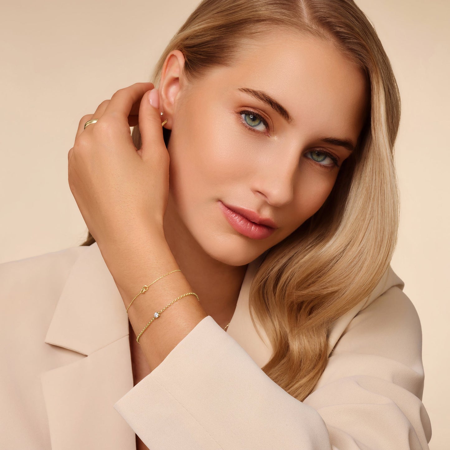 Bold Linked Infinity Bracelet