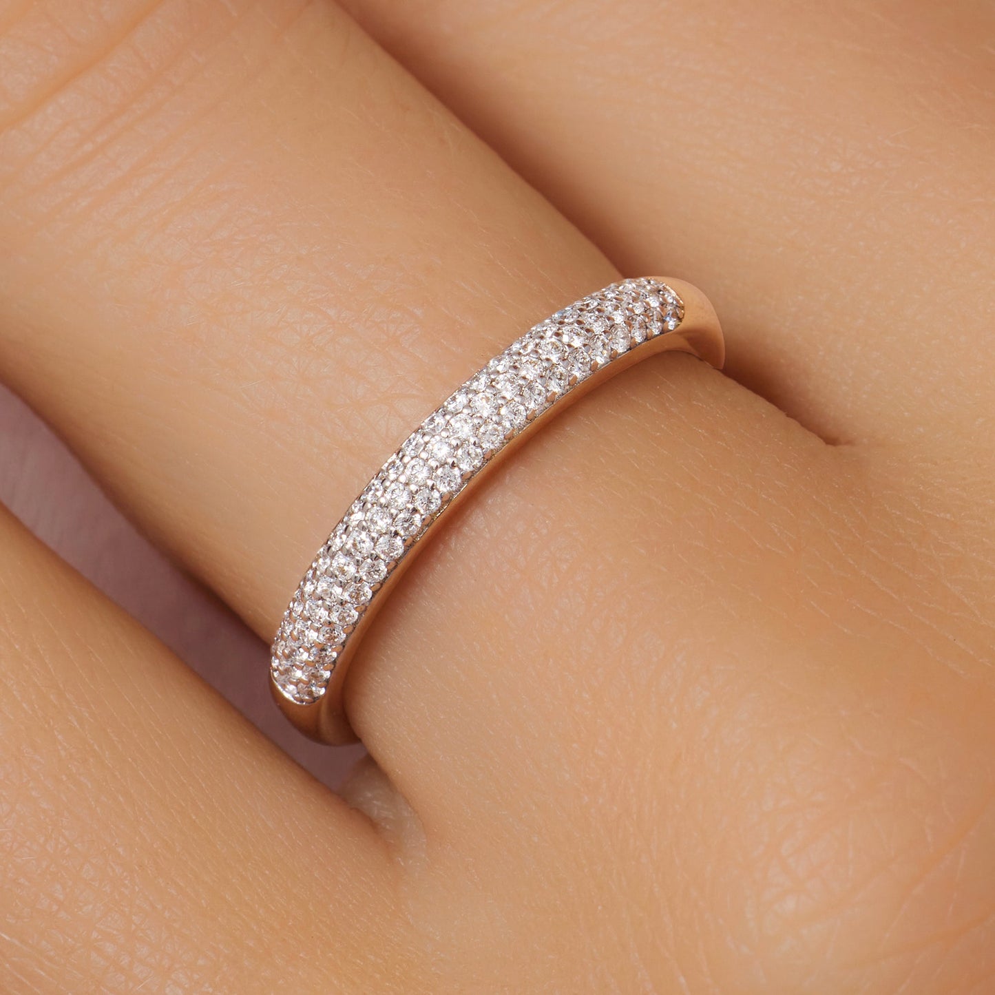 Pav¨¦ Diamond Alliance Ring (0.22 ct)