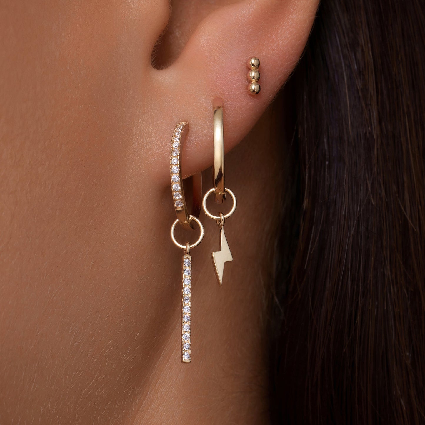Pav¨¦ Cubic Zirconia Bar Hoop Charm