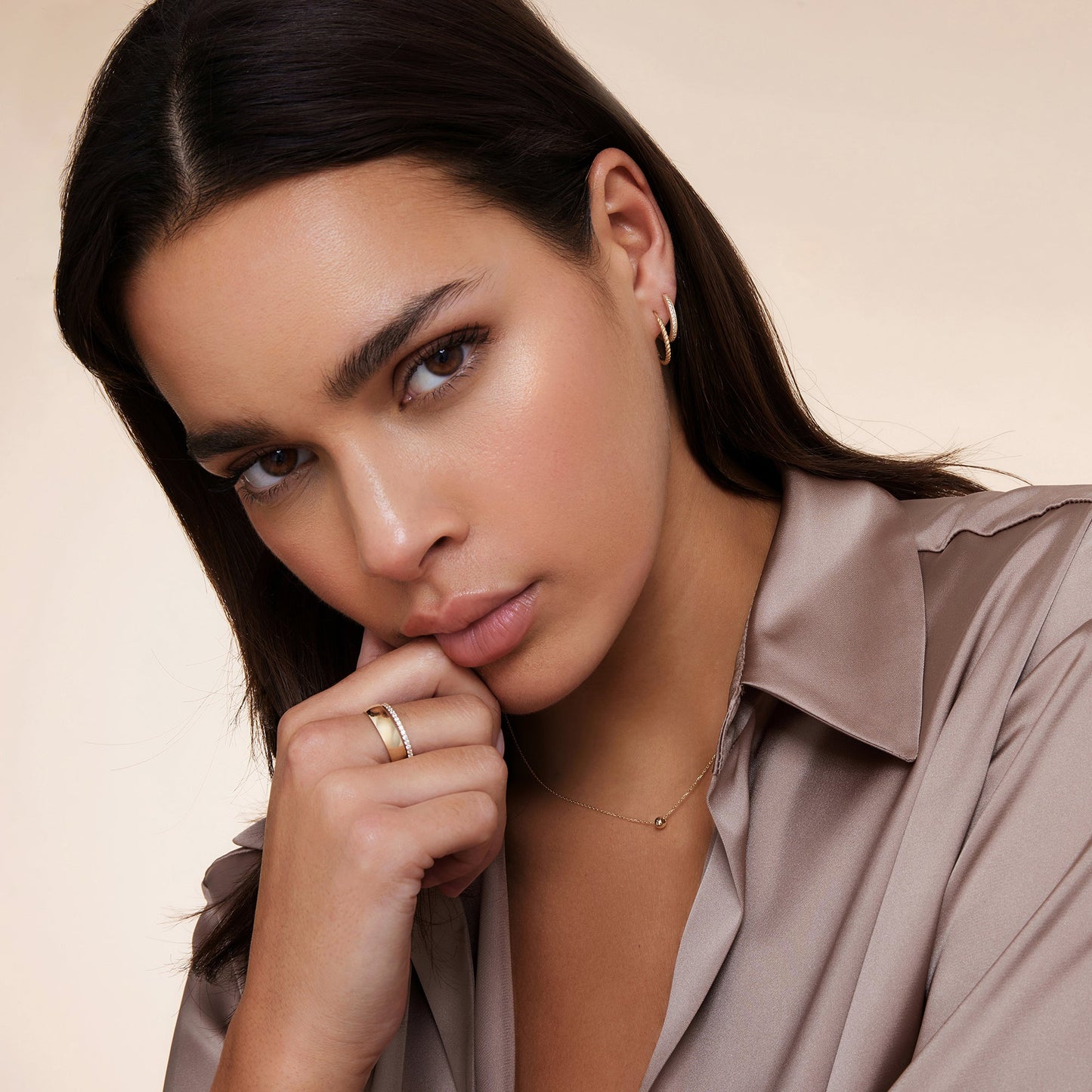 Pav¨¦ Cubic Zirconia Oval Small Hoops (15mm)