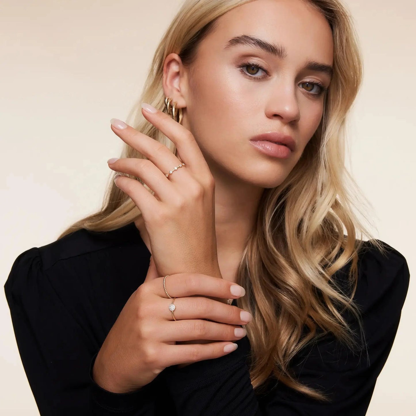 Pav¨¦ Cubic Zirconia Round Ring