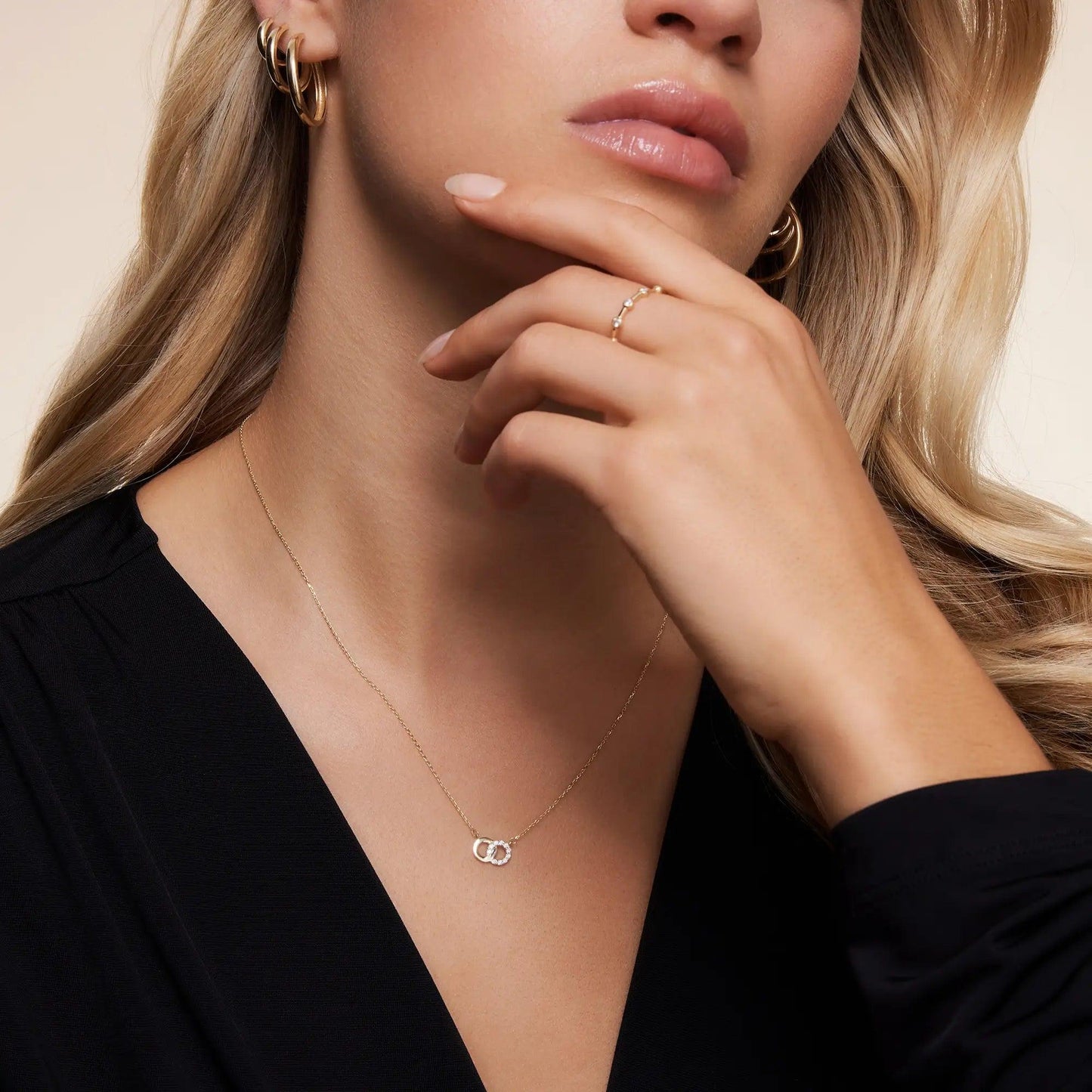Pav¨¦ Cubic Zirconia Linked Infinity Pendant Necklace
