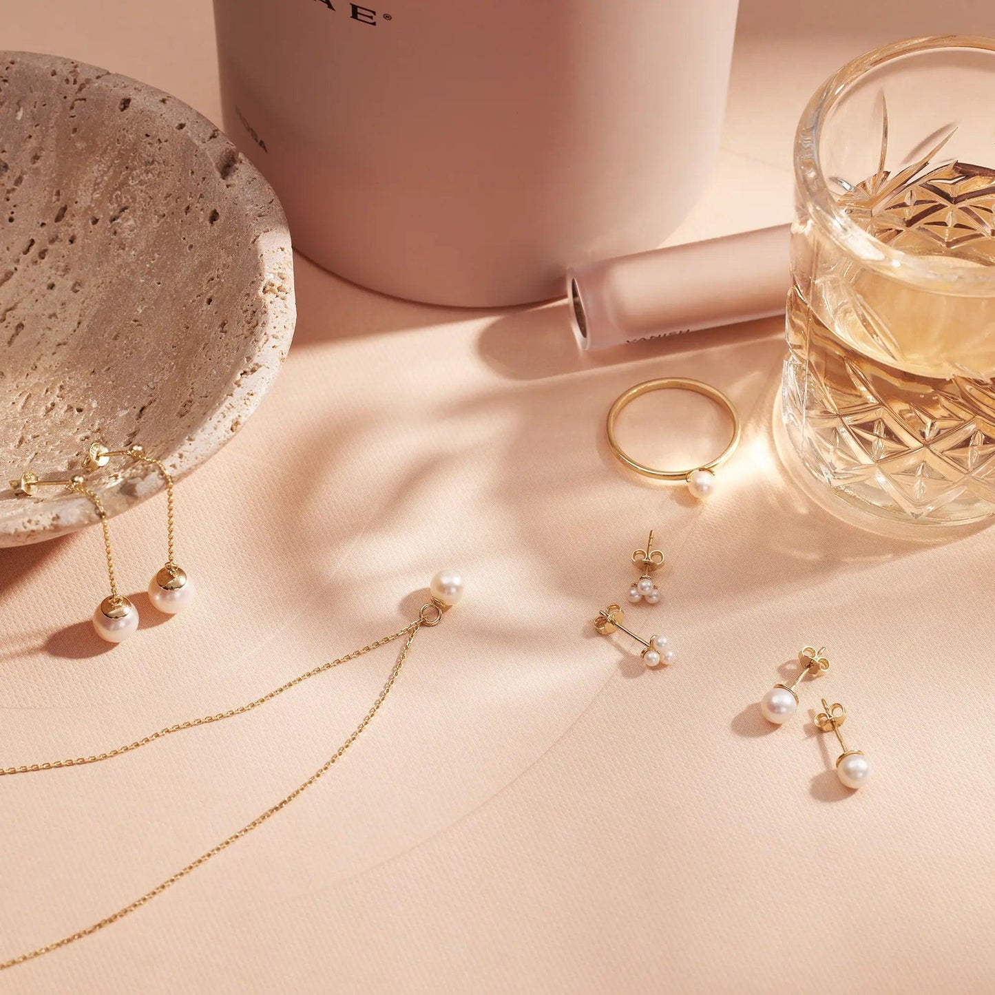 Pearl Pendant Necklace