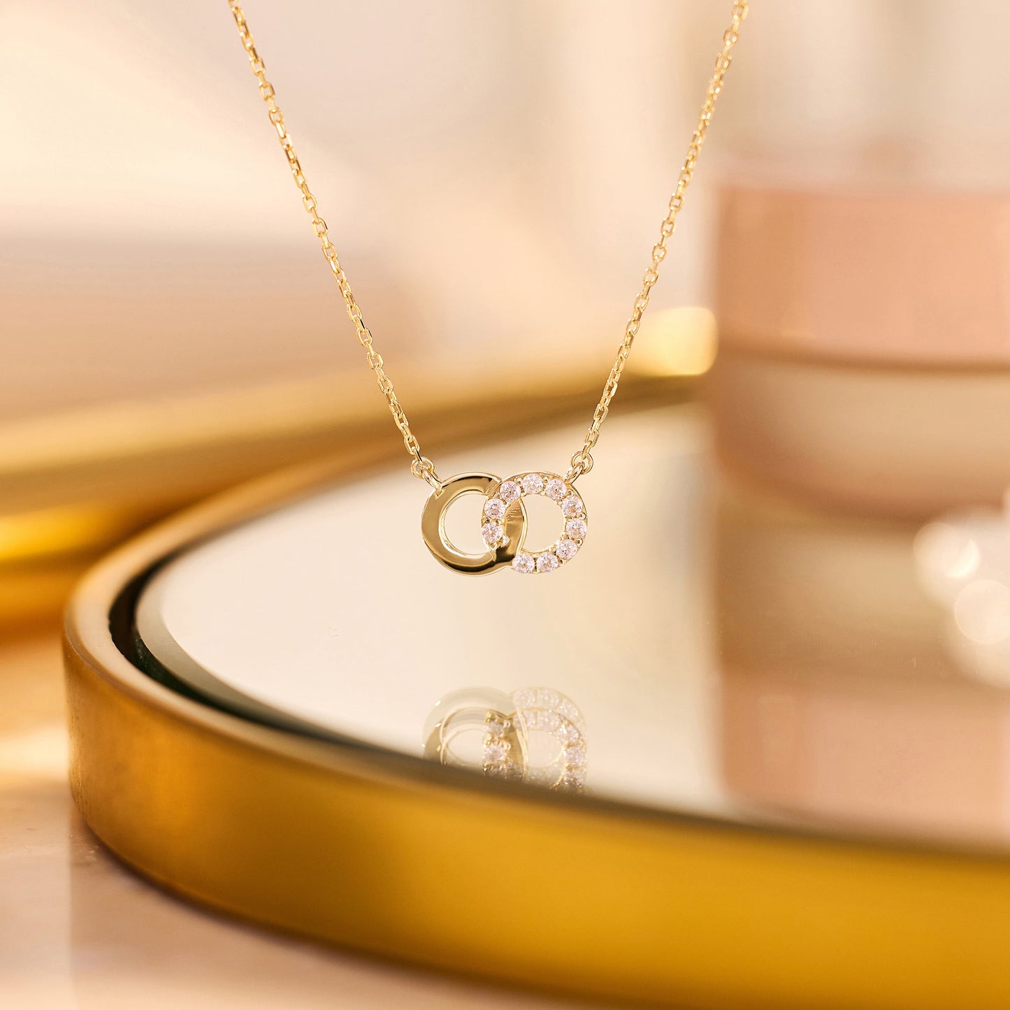 Pav¨¦ Cubic Zirconia Linked Infinity Pendant Necklace