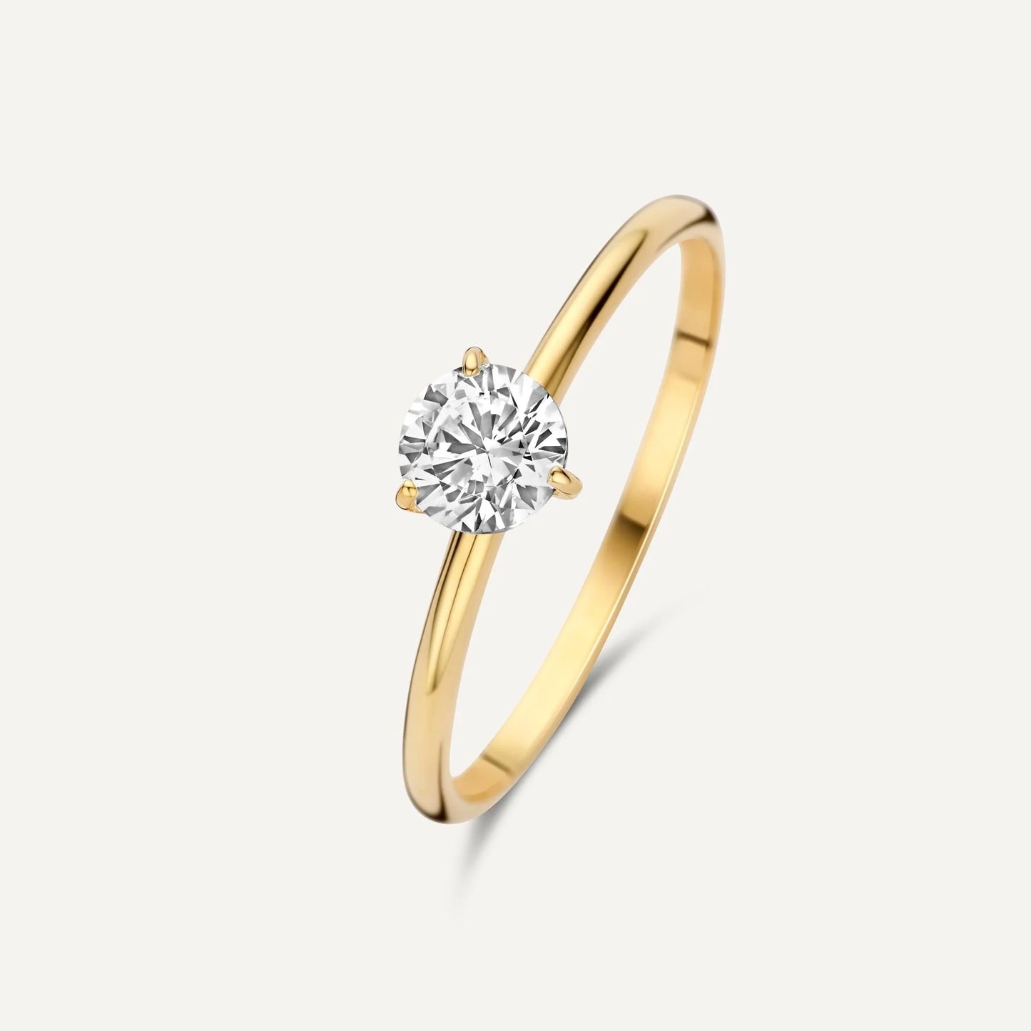 Three Prong Round Cut Moissanite Ring
