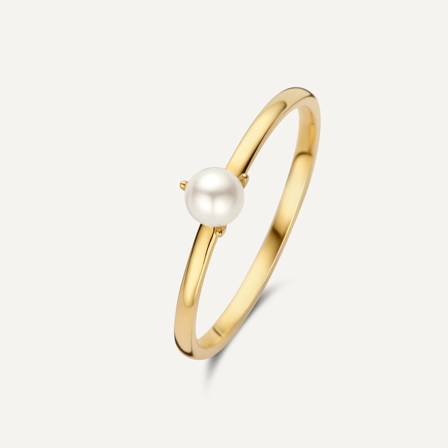 Pearl Ring