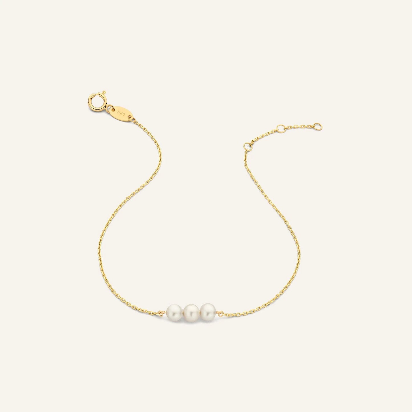 Threaded Pearl Bracelet