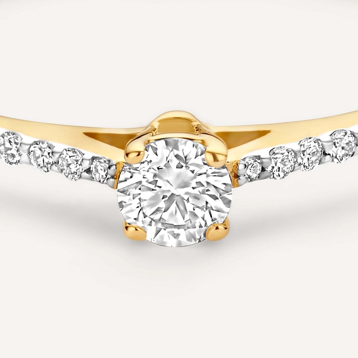 Four Prong Diamond Solitary Pav¨¦ Tapered Ring (0.19 ct)