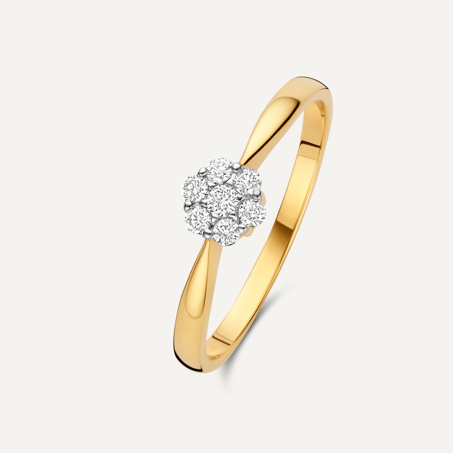Diamond Cluster Tapered Ring (0.13 ct)