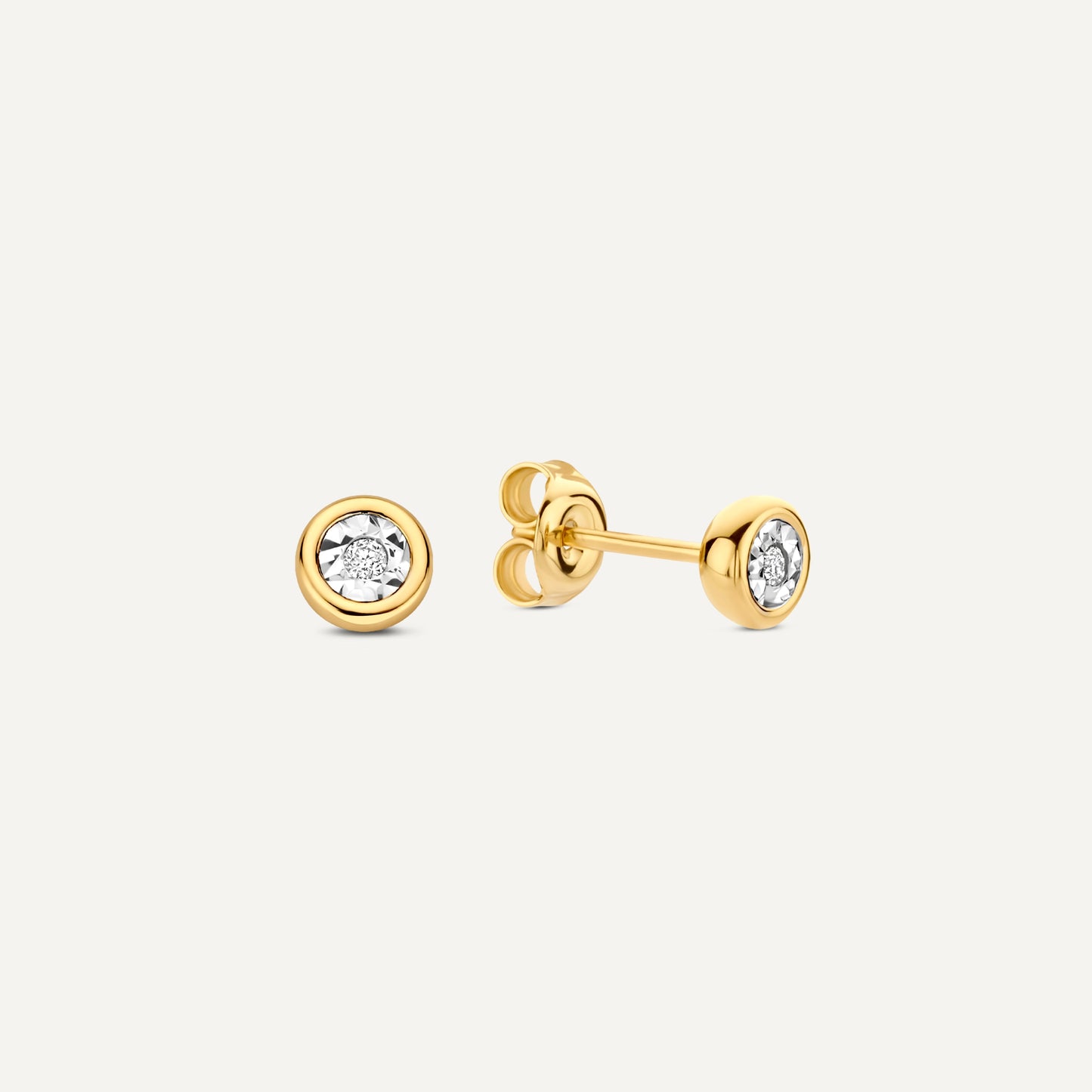 Diamond Studs (0.05 ct)