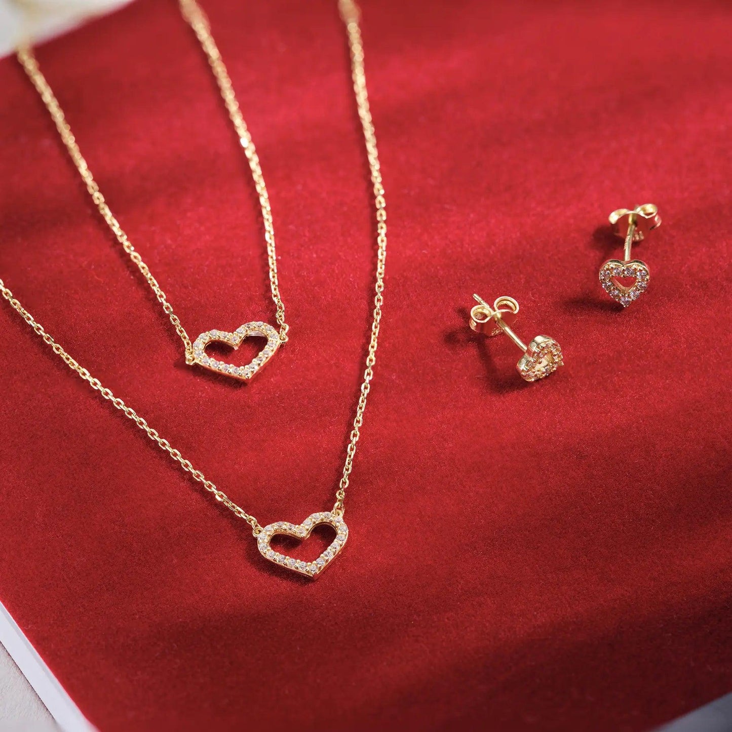 Pav¨¦ Cubic Zirconia Open Heart Pendant Necklace