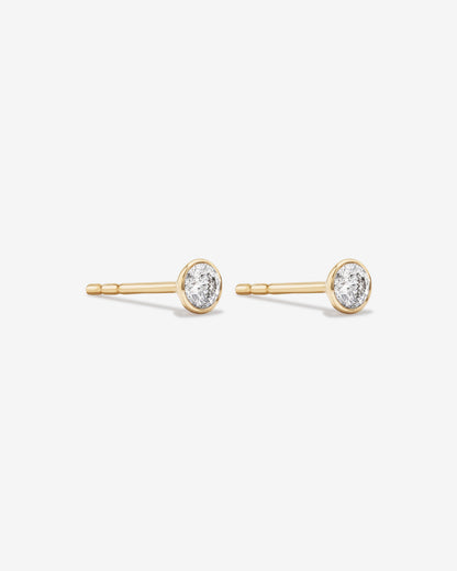 0.25 Carat TW Round Brilliant Diamond Solitaire Bezel Set Stud Earrings in 18kt Yellow Gold