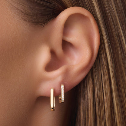 Pav¨¦ Cubic Zirconia Huggie U Hoops (12mm)