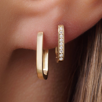 Pav¨¦ Cubic Zirconia Huggie U Hoops (12mm)
