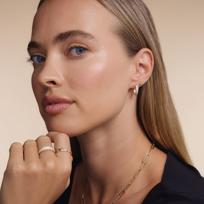 Pav¨¦ Cubic Zirconia Bold Small Hoops (15mm)