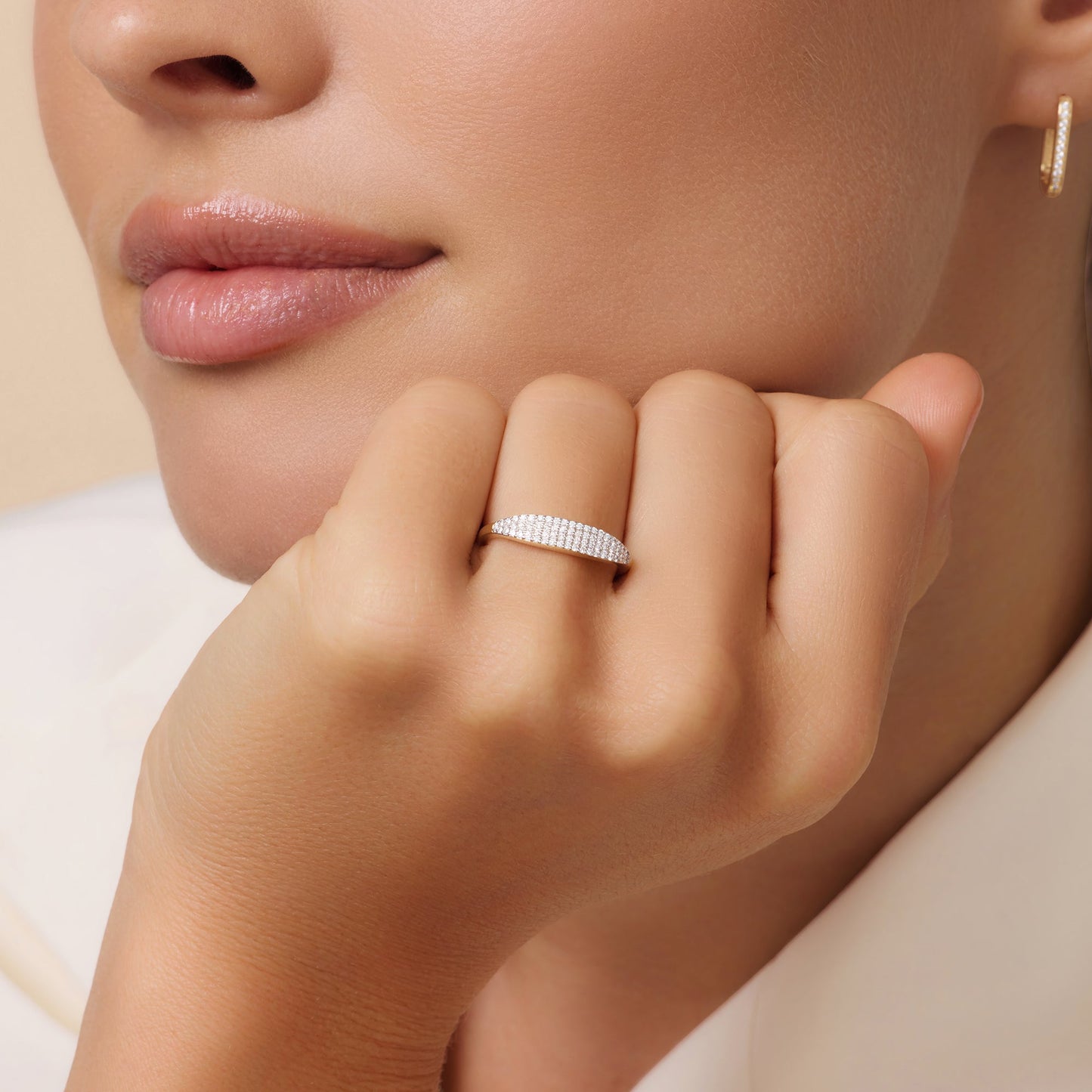 Pav¨¦ Diamond Signet Ring (0.18 ct)