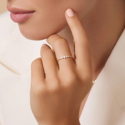 Diamond Graduated Ring (0.16 ct)