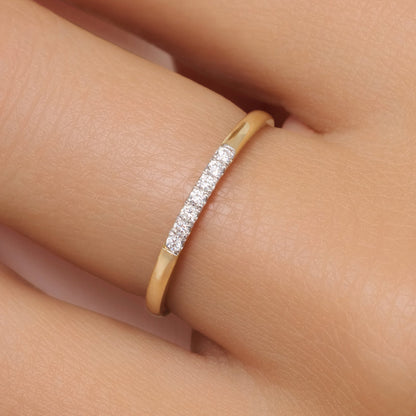 Diamond Line Ring (0.06 ct)