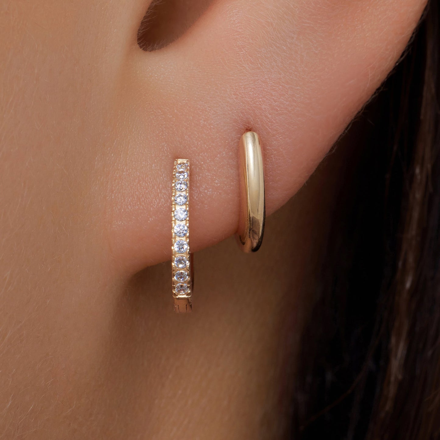 Oval Small Huggie Hoops (10mm)