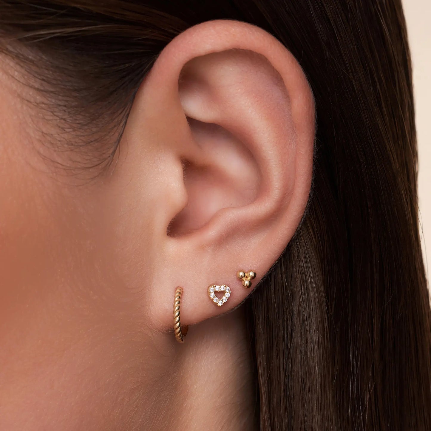 Pav¨¦ Cubic Zirconia Open Heart Studs