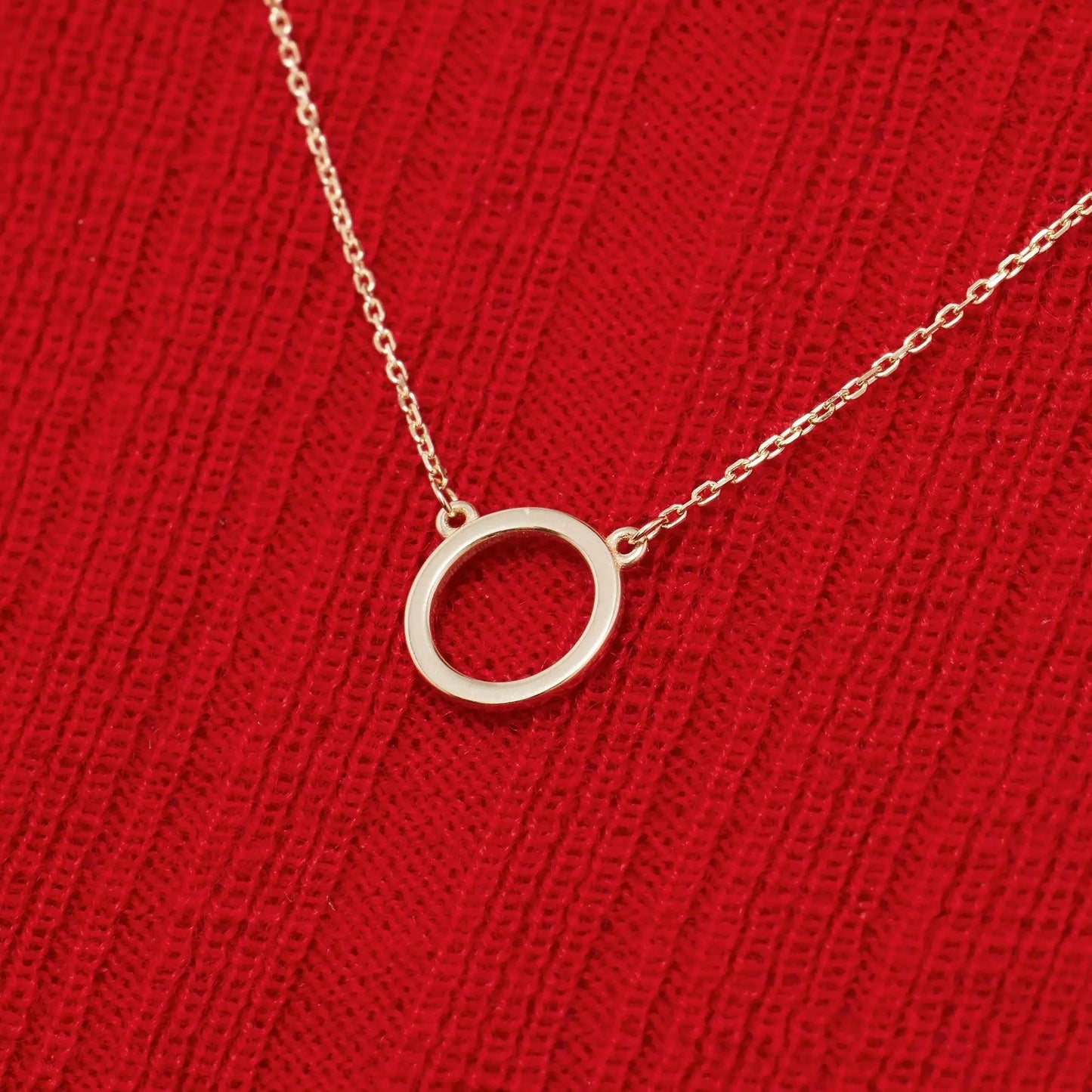 Circle Pendant Necklace