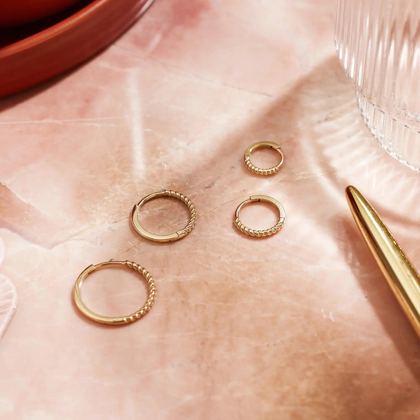 Twisted Small Hoops (15mm)