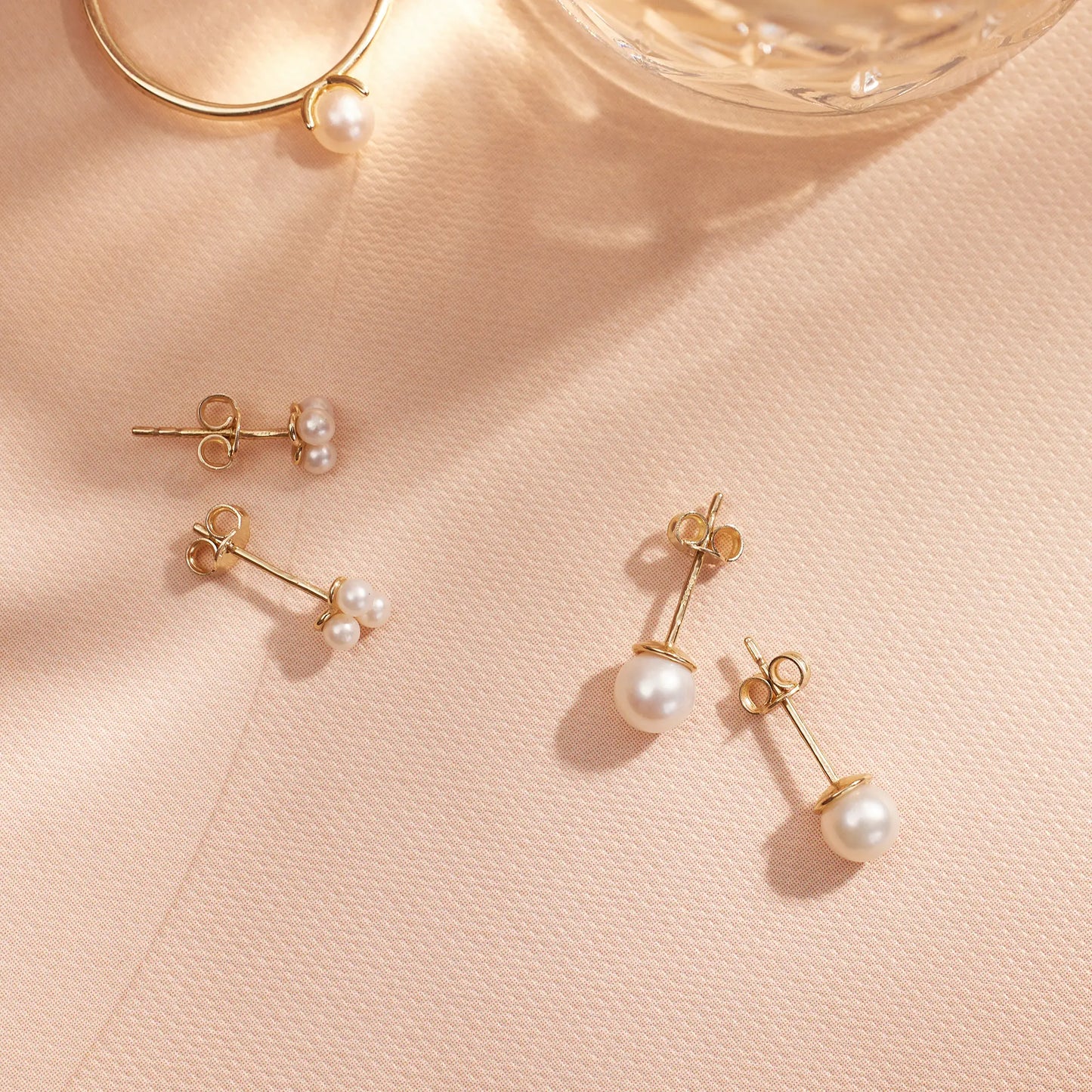 Pearl Studs
