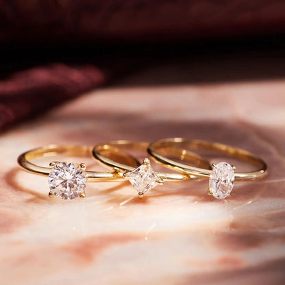 Oval Cut Moissanite Ring