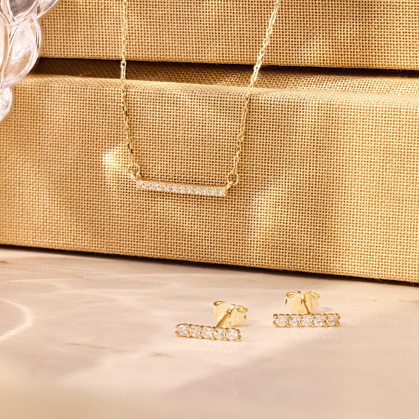 Pav¨¦ Cubic Zirconia Bar Necklace
