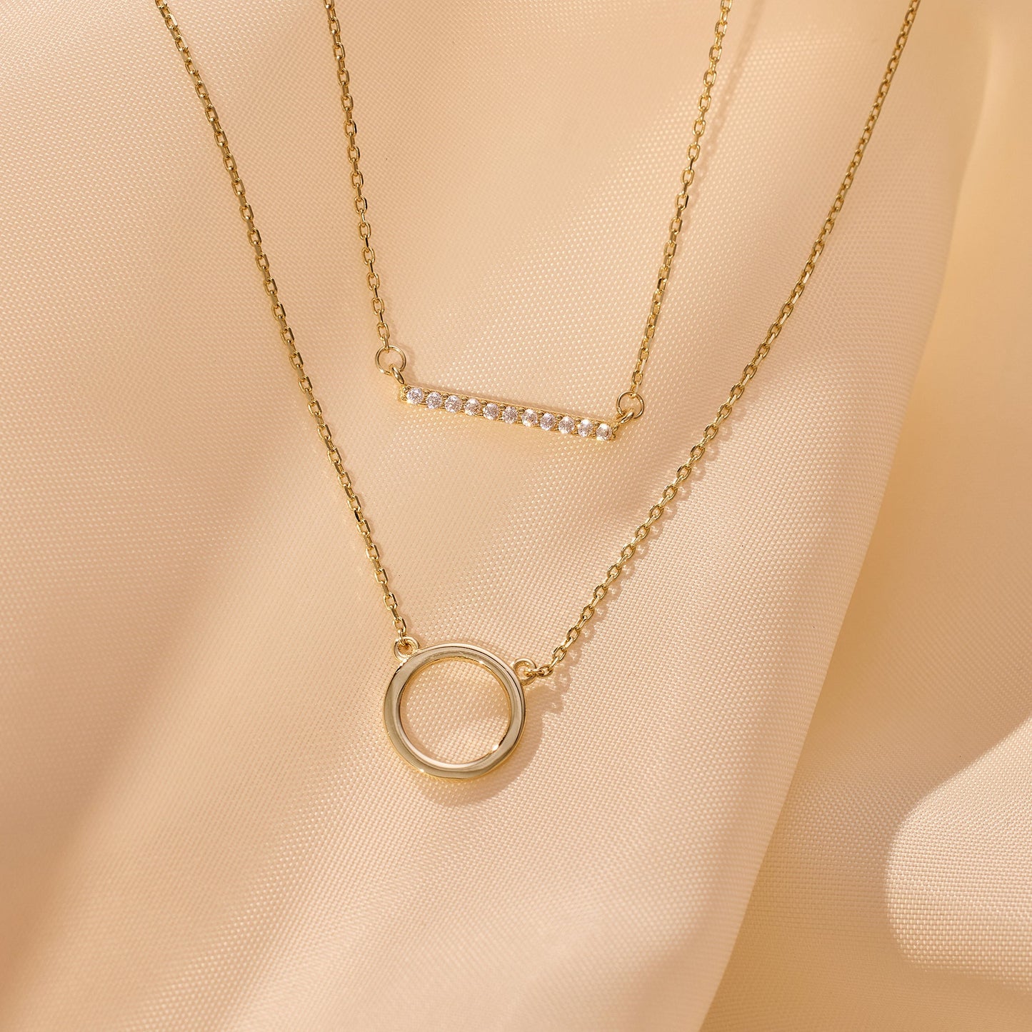 Pav¨¦ Cubic Zirconia Bar Necklace