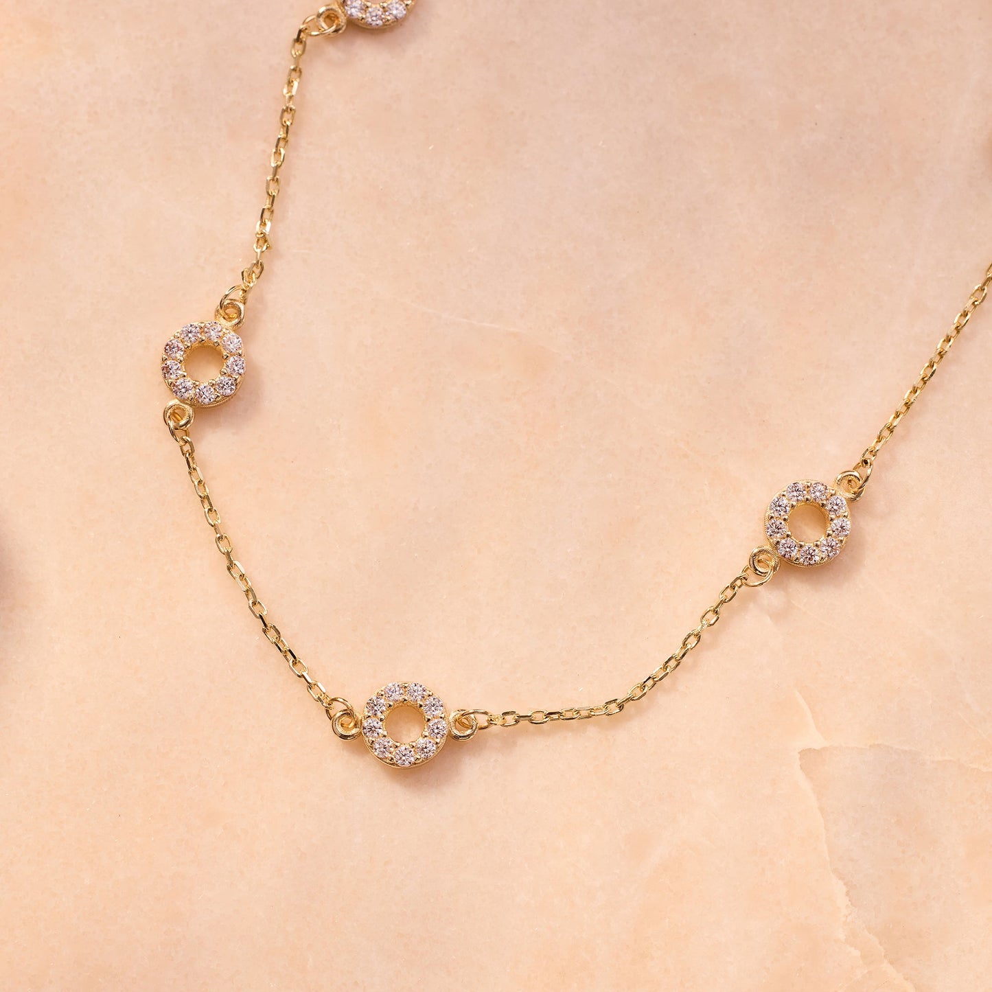 Stationed Pav¨¦ Cubic Zirconia Halo Bracelet
