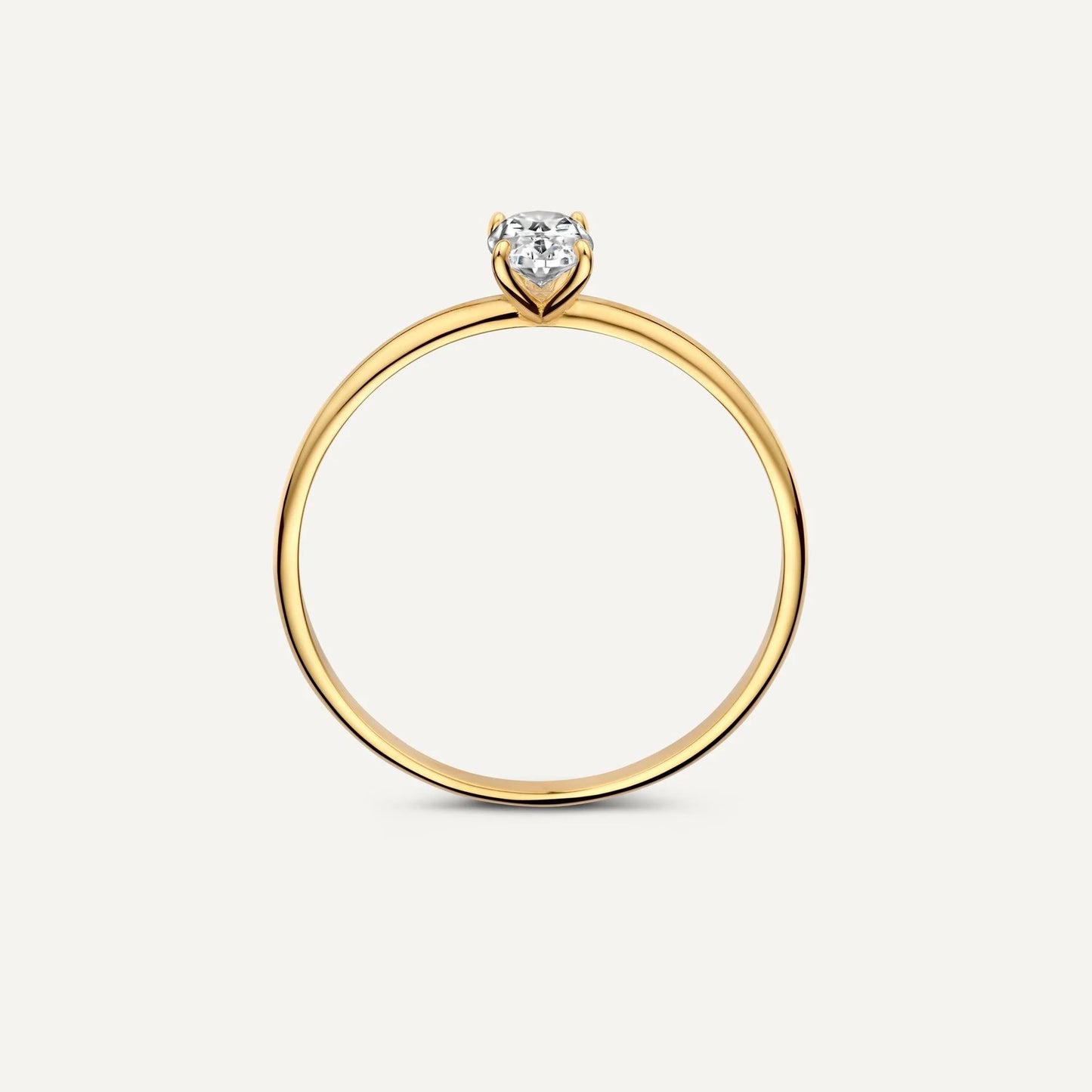 Oval Cut Moissanite Ring