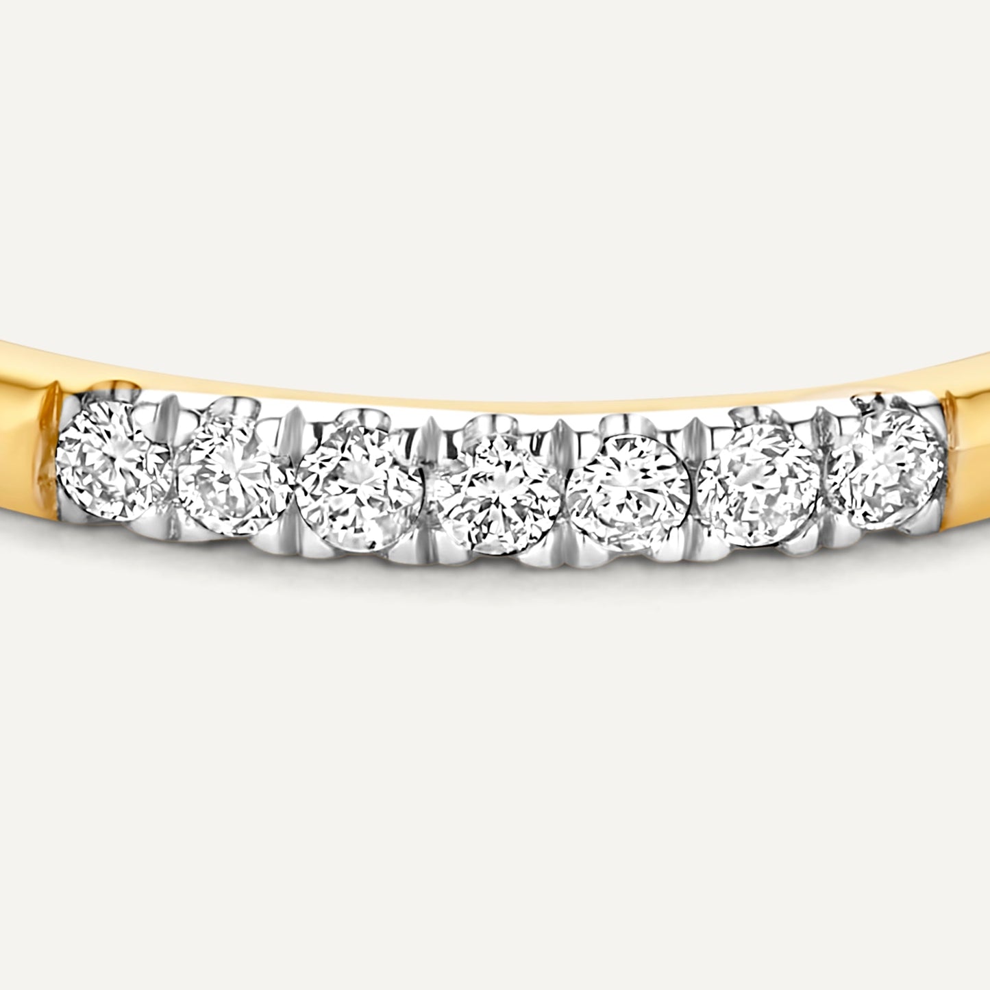 Diamond Line Ring (0.06 ct)