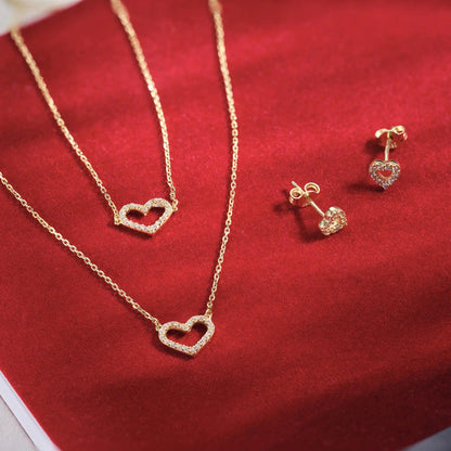 Pav¨¦ Cubic Zirconia Open Heart Bracelet